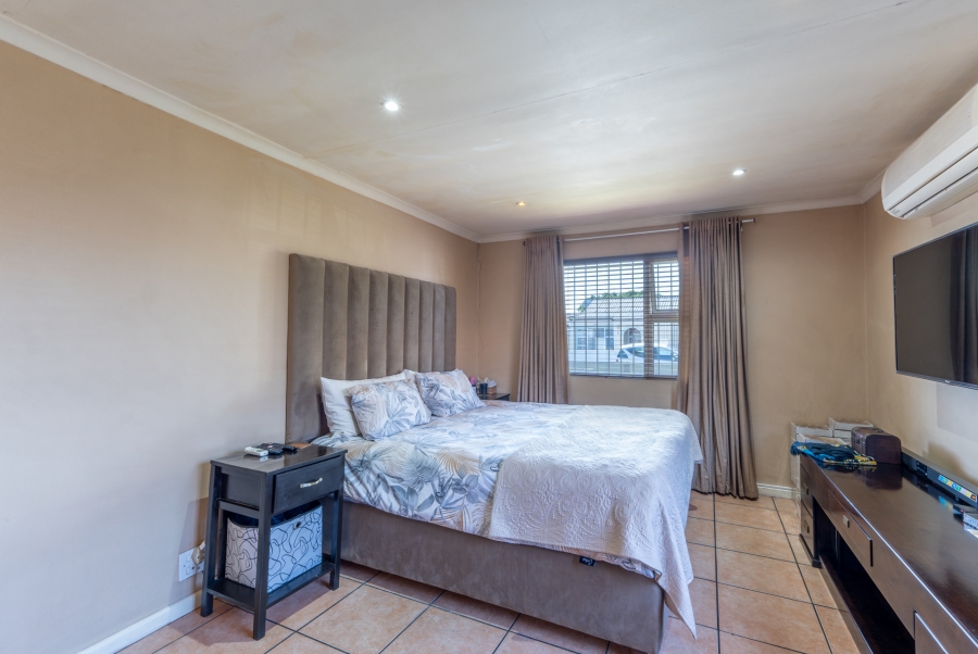 3 Bedroom Property for Sale in Ruyterwacht Western Cape